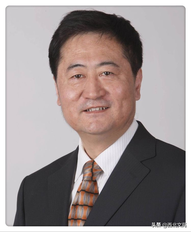 李宁：地球物理测井领域的探索者